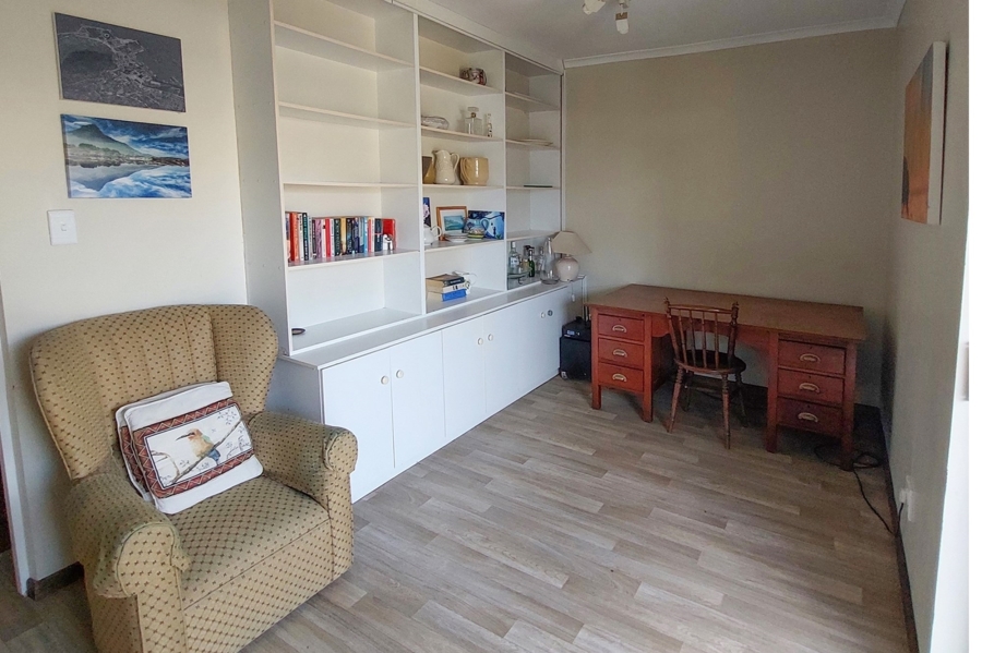 To Let 2 Bedroom Property for Rent in Rondebosch Western Cape